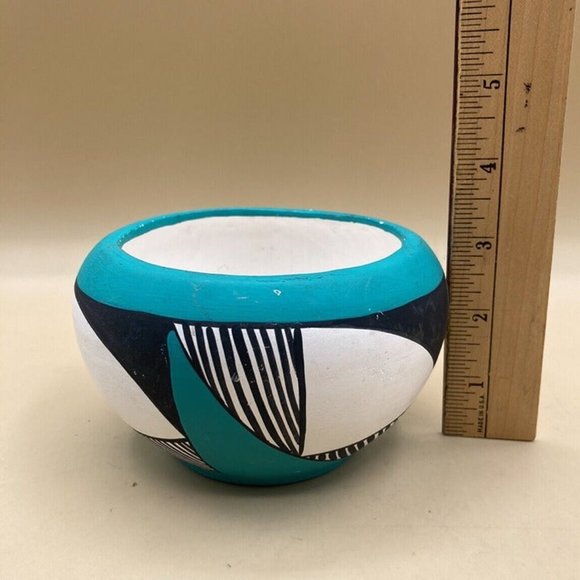 New Mexico 1994 Pueblo Pottery Teal Blue Vase Native American Vessel LOT 2 READ - Picture 9 of 12